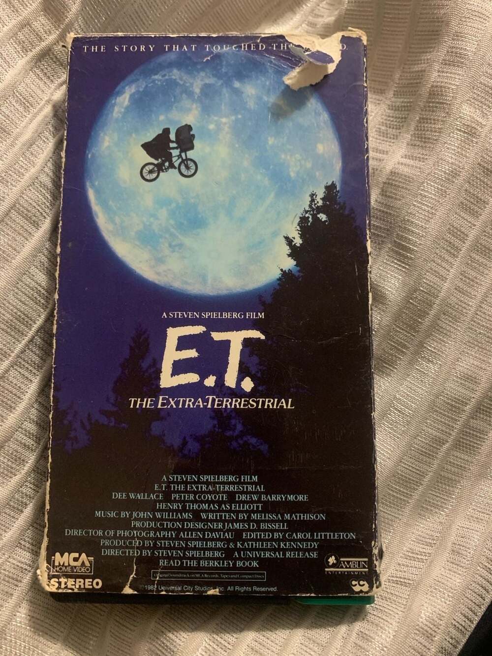 MCA Home Video E.T. The Extra-Terrestrial VHS Tape 1988